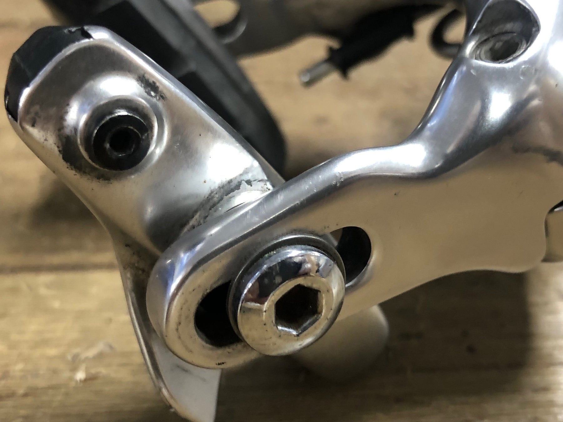 JP243 シマノ SHIMANO デュラエース DURA-ACE BR-7800 キャリパー