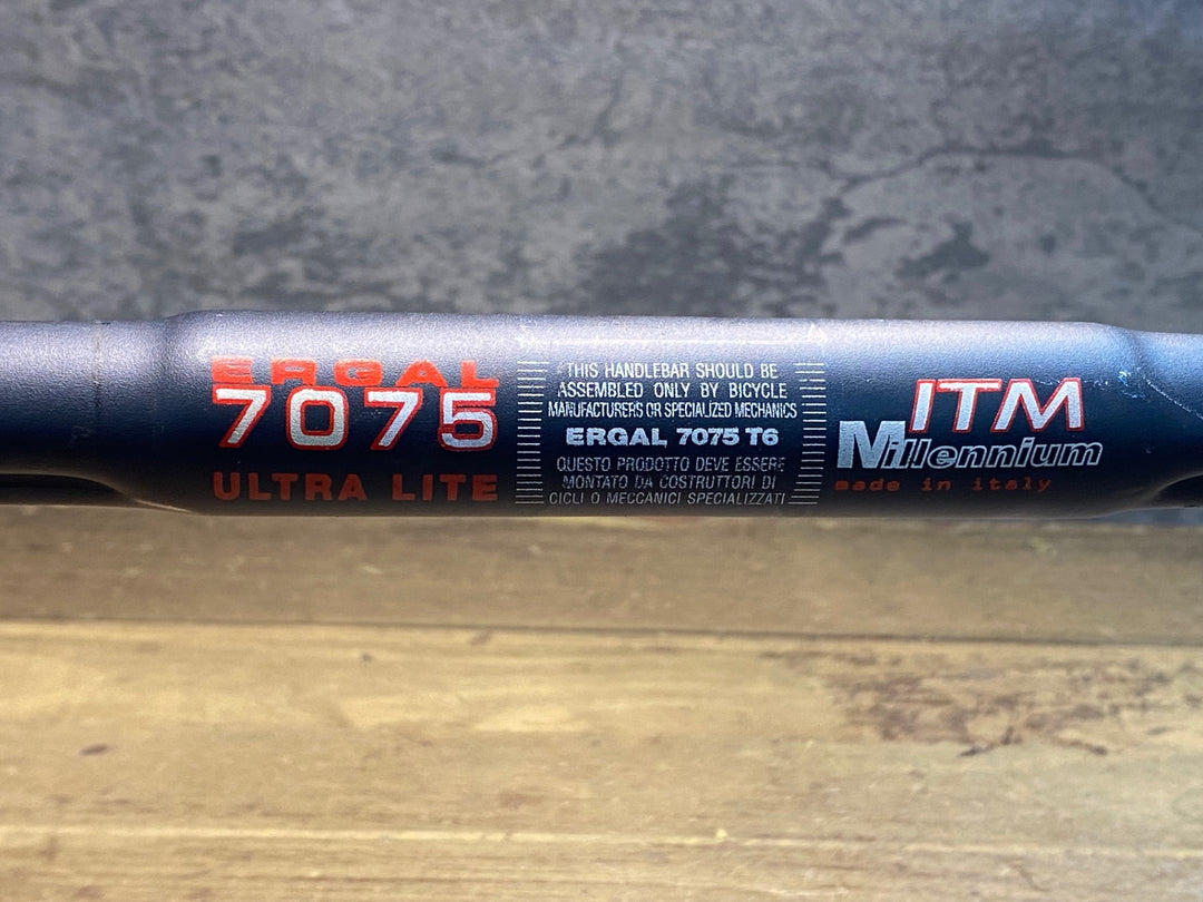 JM925 ITM MILLENNIUM ERGAL 7075 ULTRA LITE ドロップハンドル 実測値エンド内-内390mm Φ26