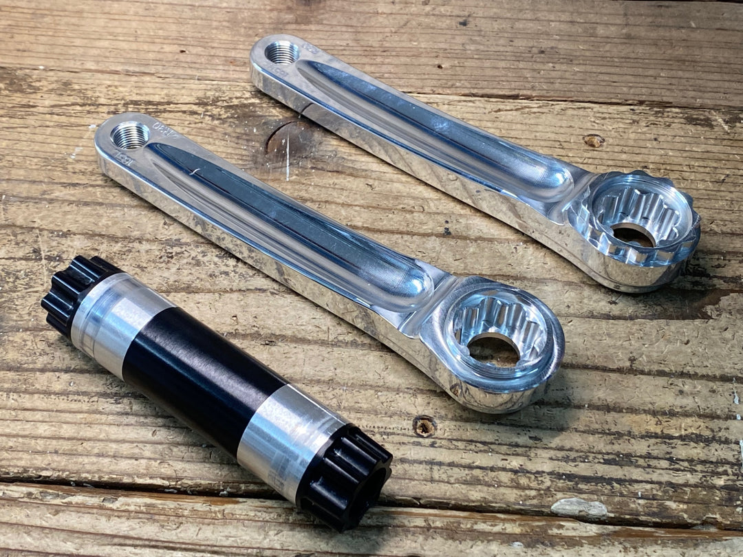 JJ284 ホワイトインダストリーズ WHITE INDUSTRIES R30 165mm クランクアーム スルー 68/86.5mm Road/Gravel