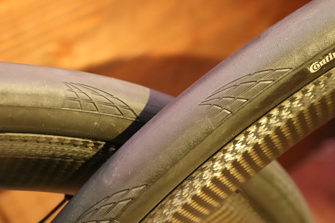 マヴィック MAVIC コスミック COSMIC SLR40 カーボン リムブレーキ チューブレス ホイールセット シマノ12/11S ワイドリム 19C 【東京南麻布店】