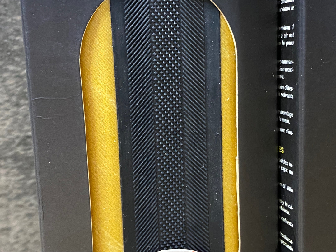 KO486 ヴェロフレックス VELOFLEX Master 25 クリンチャー タイヤ 700x25c 黒/スキン 2本セット