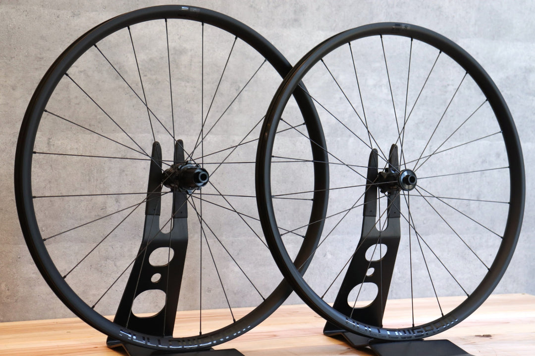 キャノンデール CANNONDALE ホログラム HOLLOWGRAM G-S 25 カーボン チューブレスレディ ホイールセット シマノ11/12S 650B 【さいたま浦和店】