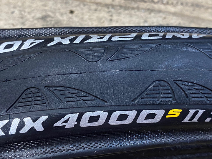 JY083 未使用 コンチネンタル Continental グランプリ GrandPrix 4000SⅡ クリンチャータイヤ 700×23mm