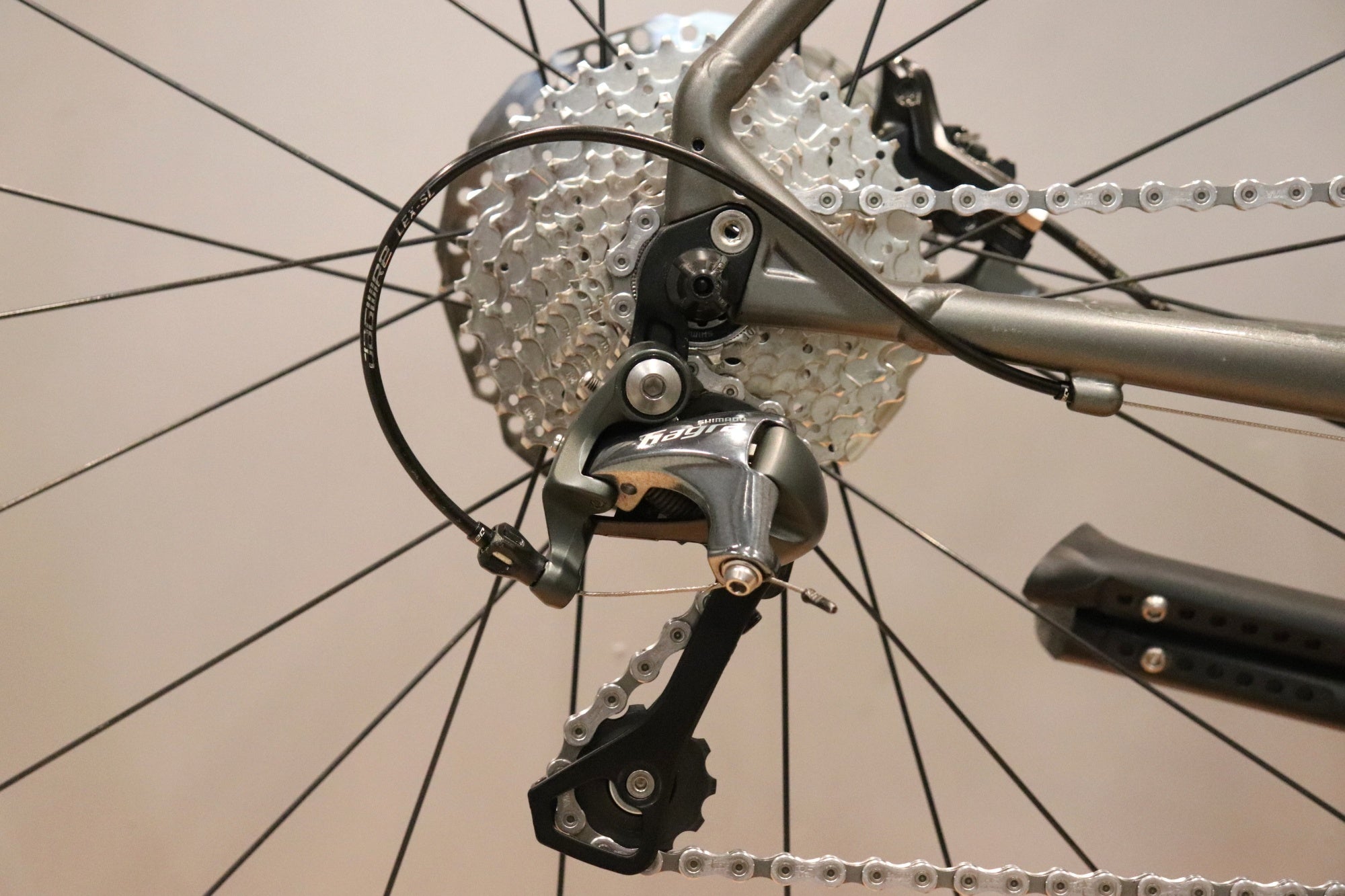 スペシャライズド SPECIALIZED SIRRUS COMP CITY 2017モデル Lサイズ