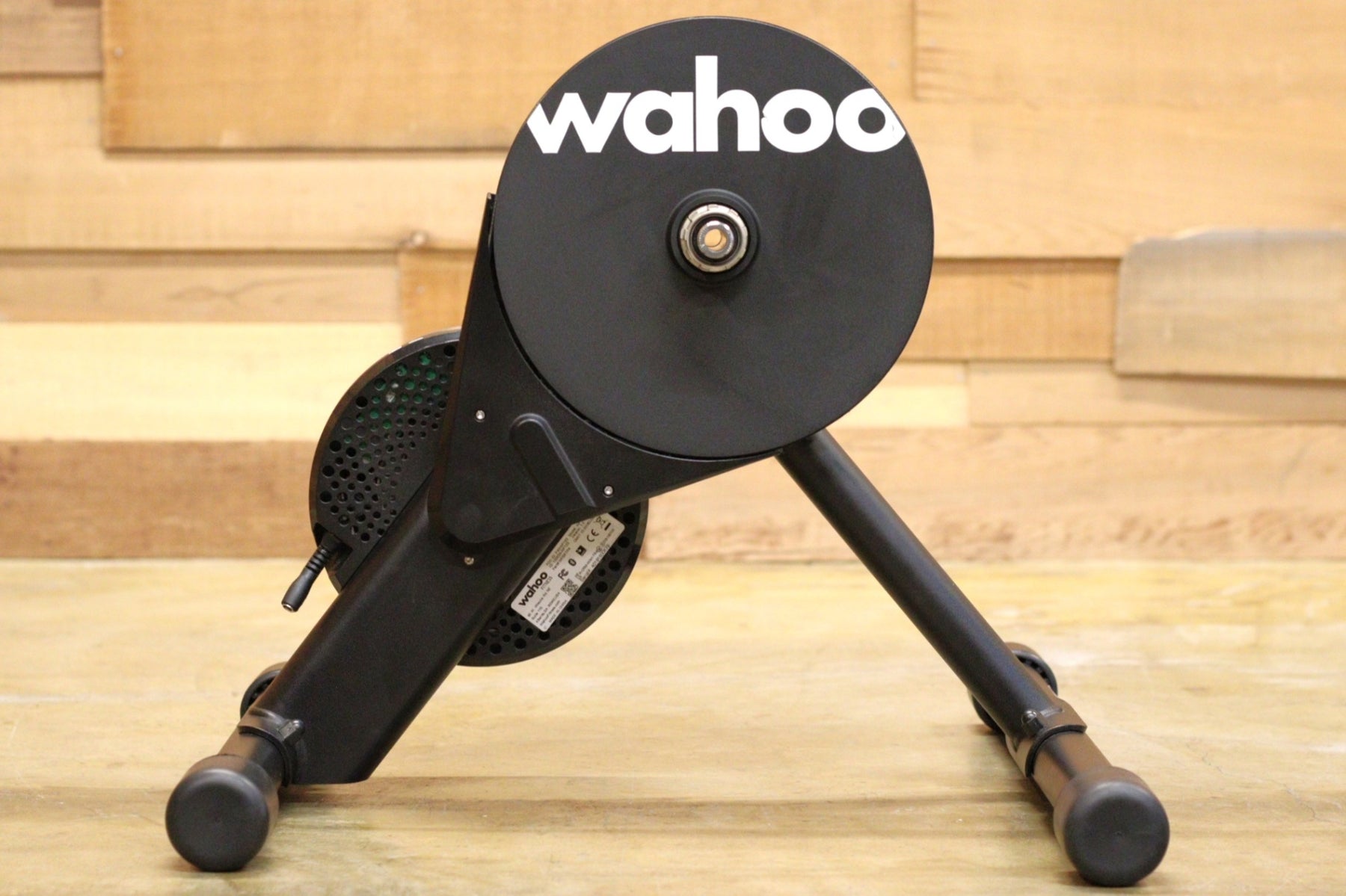wahoo KICKR CORE キッカーコア ワフー Wahoo KICKR CORE(ワフー キッカーコア) 機能充実のスマートトレーナー