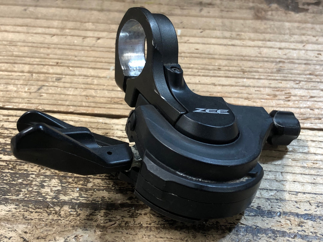 JT399 シマノ SHIMANO ZEE SL-M640 右 シフトレバー 10S