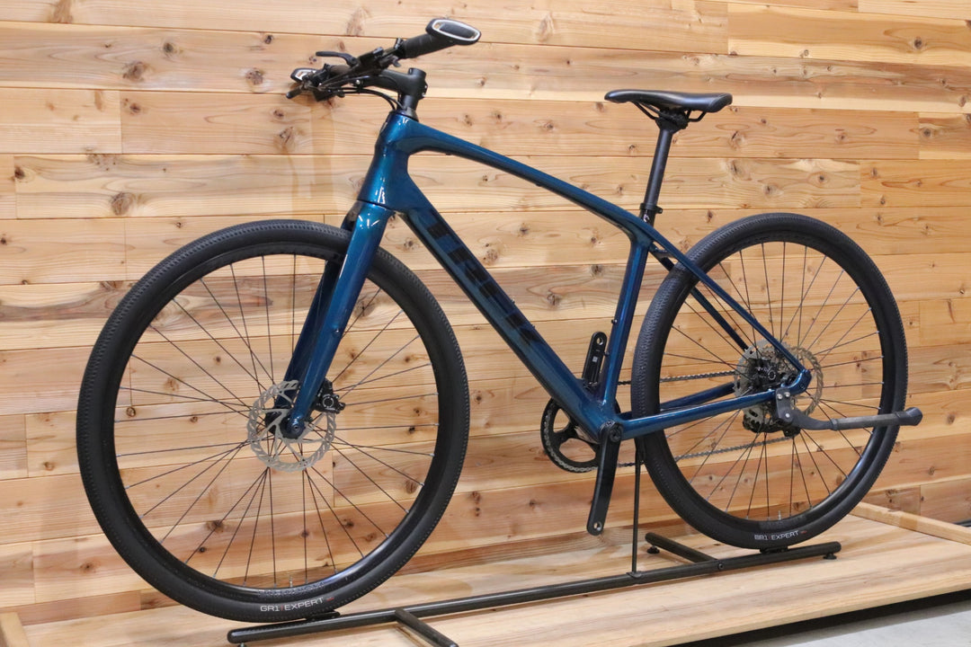 トレック TREK FX SPORT 4 DISC 2023モデル Mサイズ シマノ DEORE M4100 M5120 MIX 10S カーボン クロスバイク 【広島店】