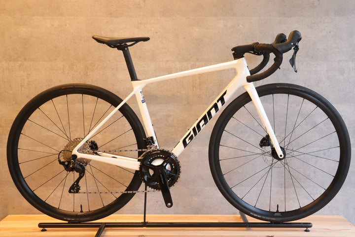 ジャイアント GIANT TCR Advanced 2 KOM 2025モデル Sサイズ シマノ 105 R7100 12S カーボン ロードバイク 【さいたま浦和店】