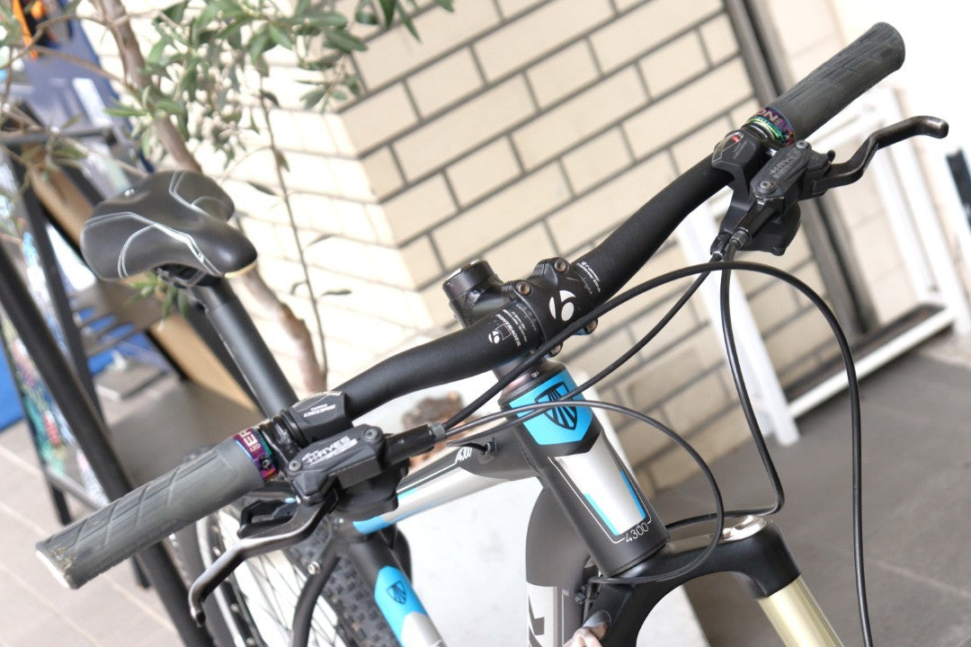 トレック TREK 4300 2013モデル 17.5サイズ シマノ デオーレ M615 MIX 10S アルミ マウンテンバイク 26インチ  【横浜店】