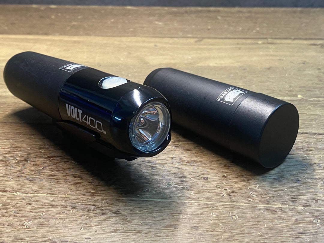 JD569 キャットアイ CATEYE ボルト VOLT400 フロントライト スペアバッテリー付属