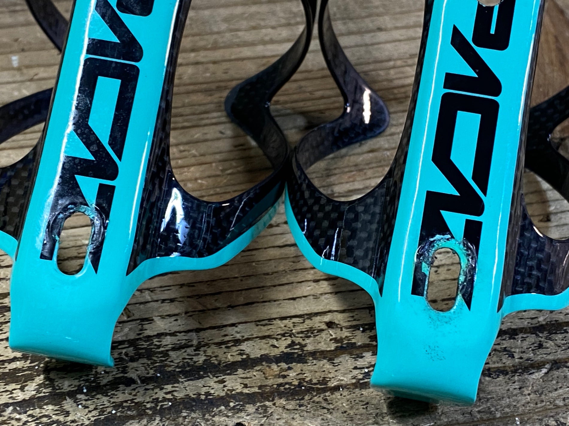 JO674 スパカズ SUPACAZ FLY CAGE CARBON カーボン ボトルケージ
