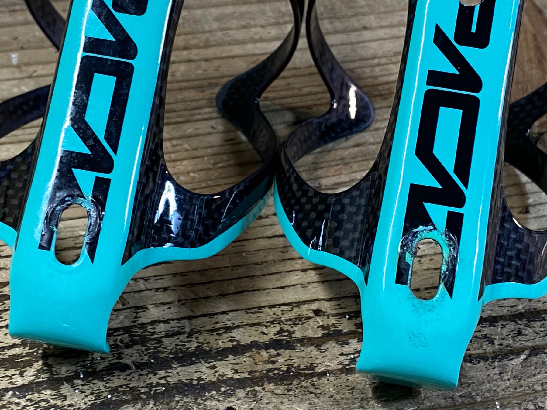 JO674 スパカズ SUPACAZ FLY CAGE CARBON カーボン ボトルケージ