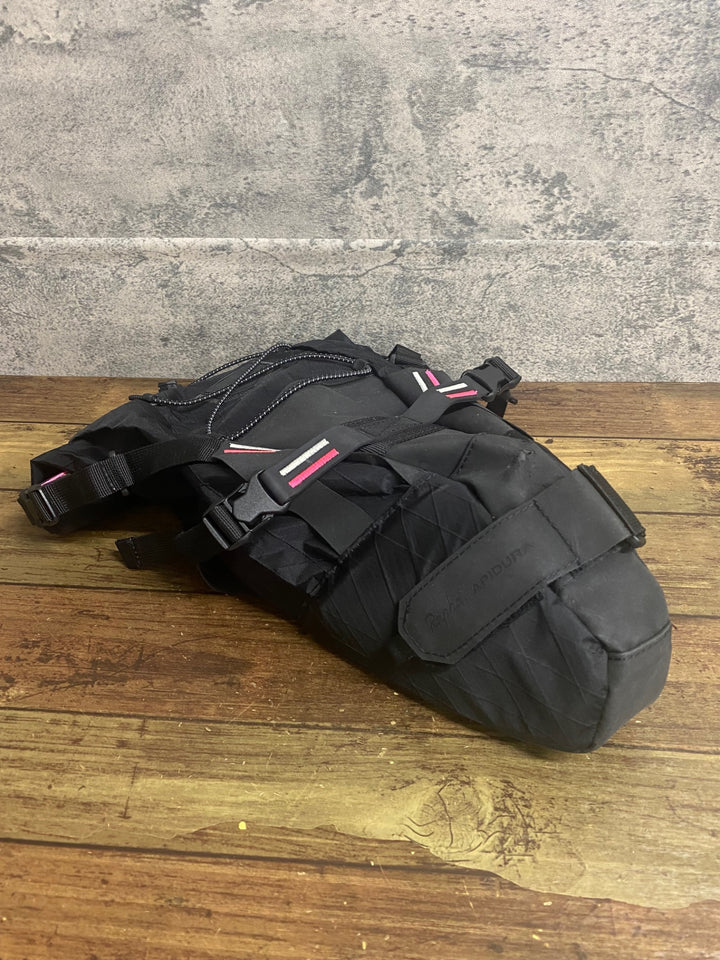 JY148 ラファ Rapha アピデュラ APIDURA サドルバッグ 黒