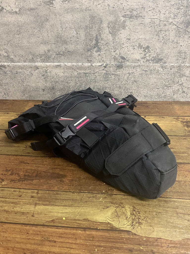 JY148 ラファ Rapha アピデュラ APIDURA サドルバッグ 黒 – BICI AMORE