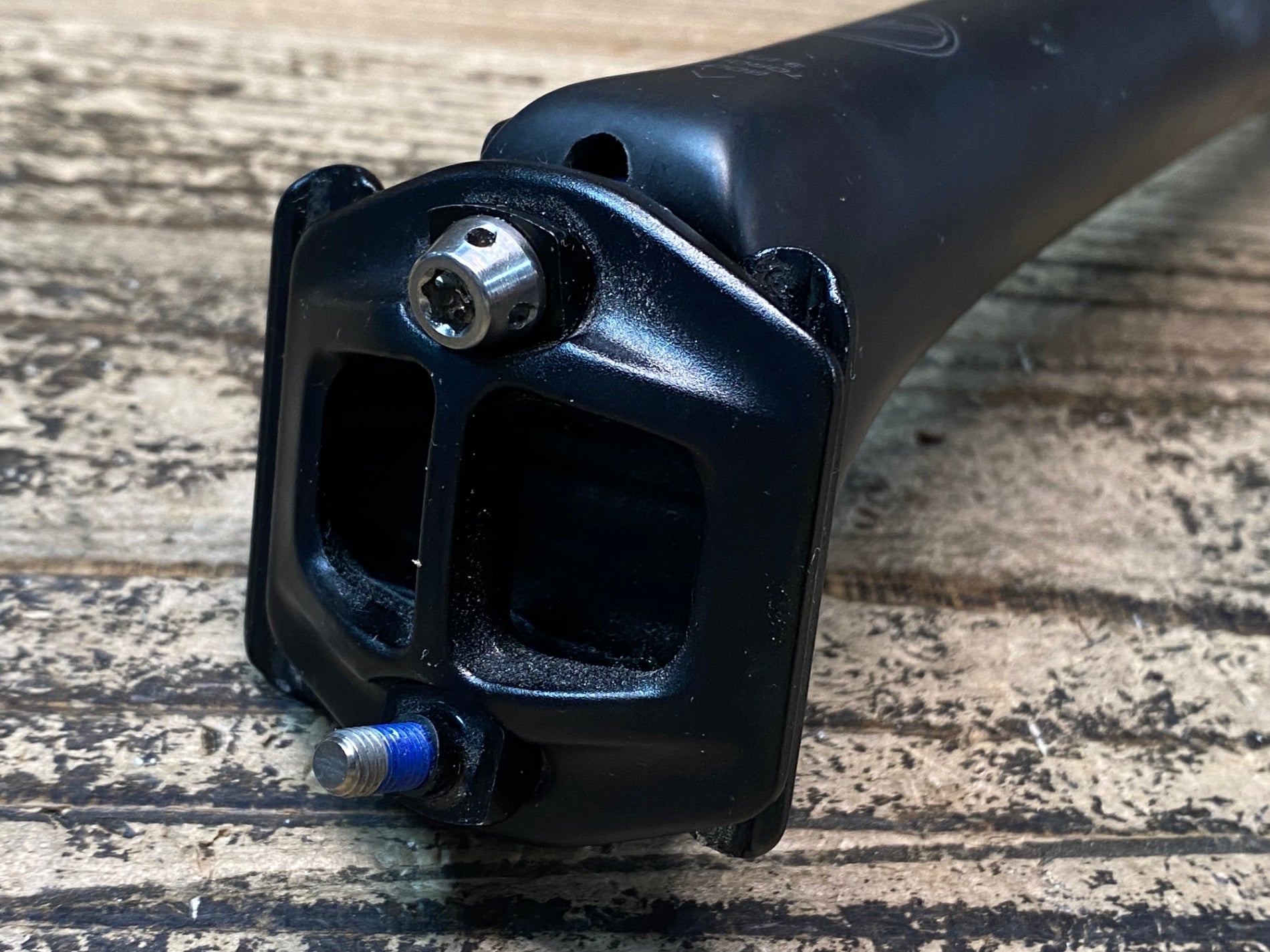 JJ798 ロヴァ―ル roval アルピニスト ALPINIST カーボン シート