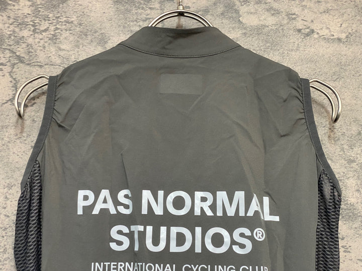 JY507 パスノーマルスタジオ PAS NORMAL STUDIOS Mechanism Stow Away Gilet ジレ サイクルベスト グレー S
