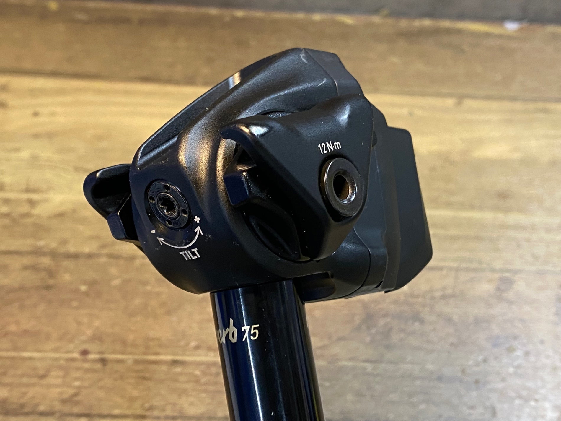 JT679 ロックショックス ROCKSHOX REVERB AXS XPLR ドロッパー シート