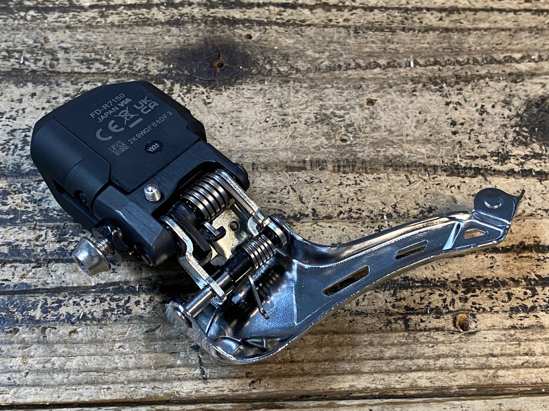 JT677 シマノ SHIMANO 105 FD-R7150 フロントディレイラー Di2 接続