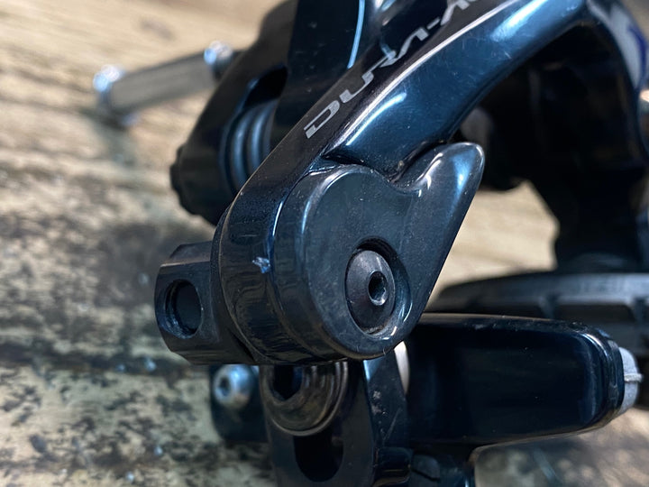 JI777 シマノ SHIMANO デュラエース DURA-ACE BR-R9100 キャリパーブレーキ 前後セット ※フロント側主軸外れのためジャンク