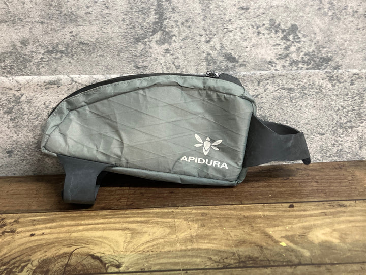 JW356 アピデュラ APIDURA BACKCOUNTRY TOP TUBE PACK トップチューブバッグ 1L ※汚れ