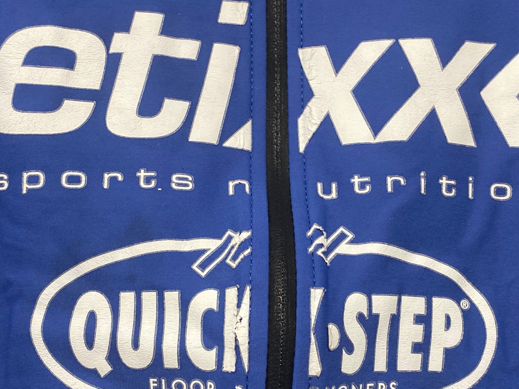 JV529 VERMARC 半袖 サイクルジャージ 青 サイズ不明 QUICK STEP 裏