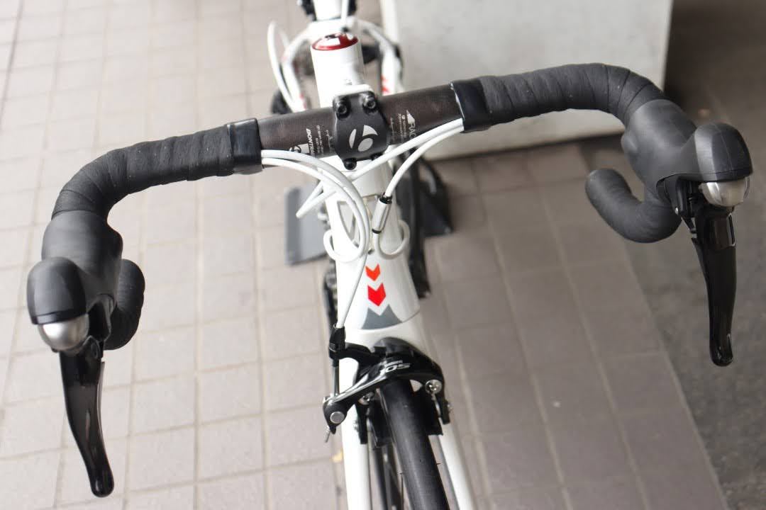トレック TREK シルク SILQUE S 2015モデル 47サイズ シマノ 105 5800 11S カーボン ロードバイク 【横浜店】