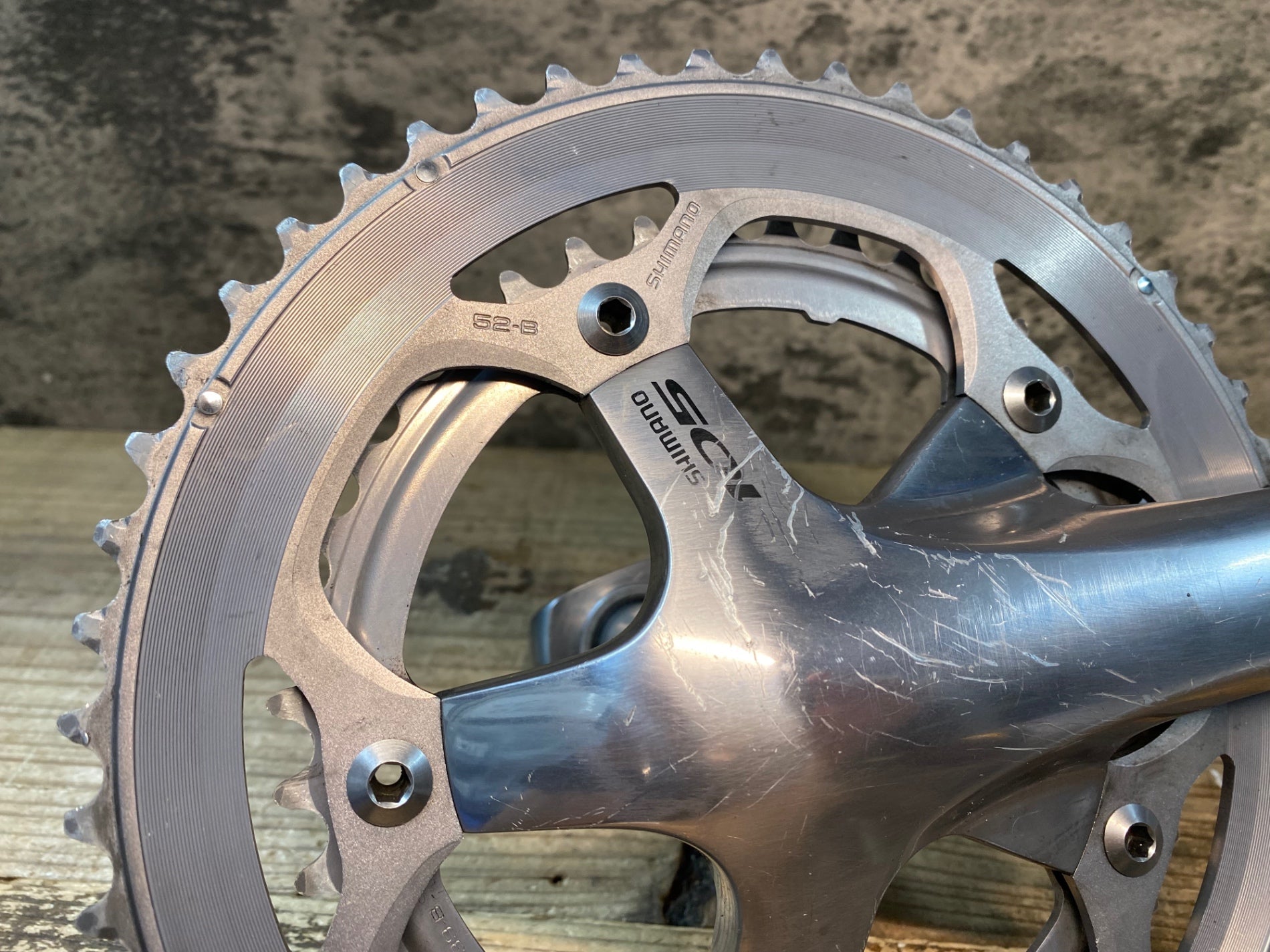 Shimano 105 クランクセット Amazon | シマノ 105 Fc-R7100 12速クランクセット ブラック