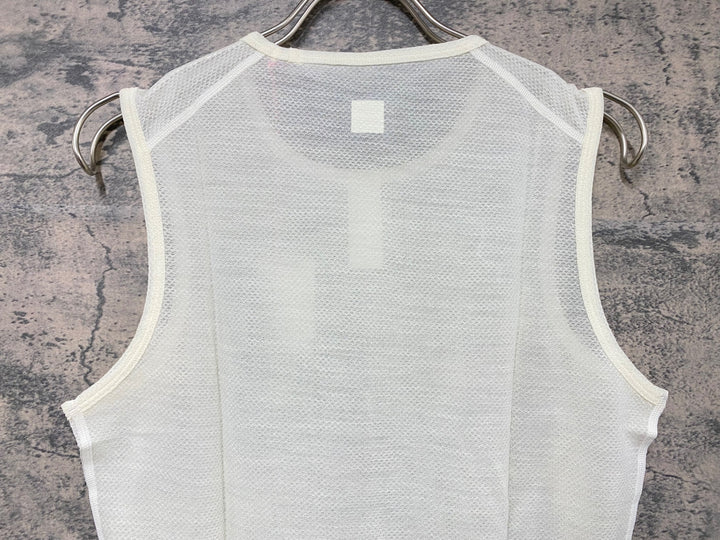 JY635 ラファ Rapha MERINO MESH BASE LAYER SLEEVELESS ノースリーブ ベースレイヤー 白 M メッシュ 未使用