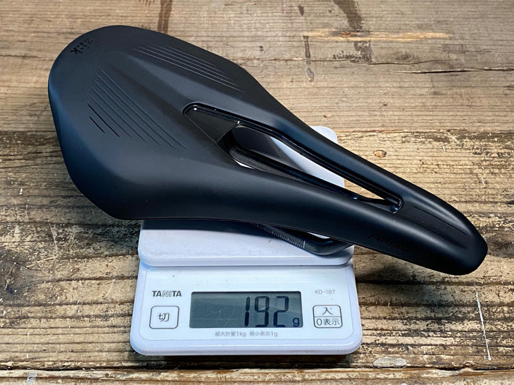 IZ460 フィジーク fizik ヴェント アルゴ VENTO ARGO R1 サドル 黒 140mm カーボンレール