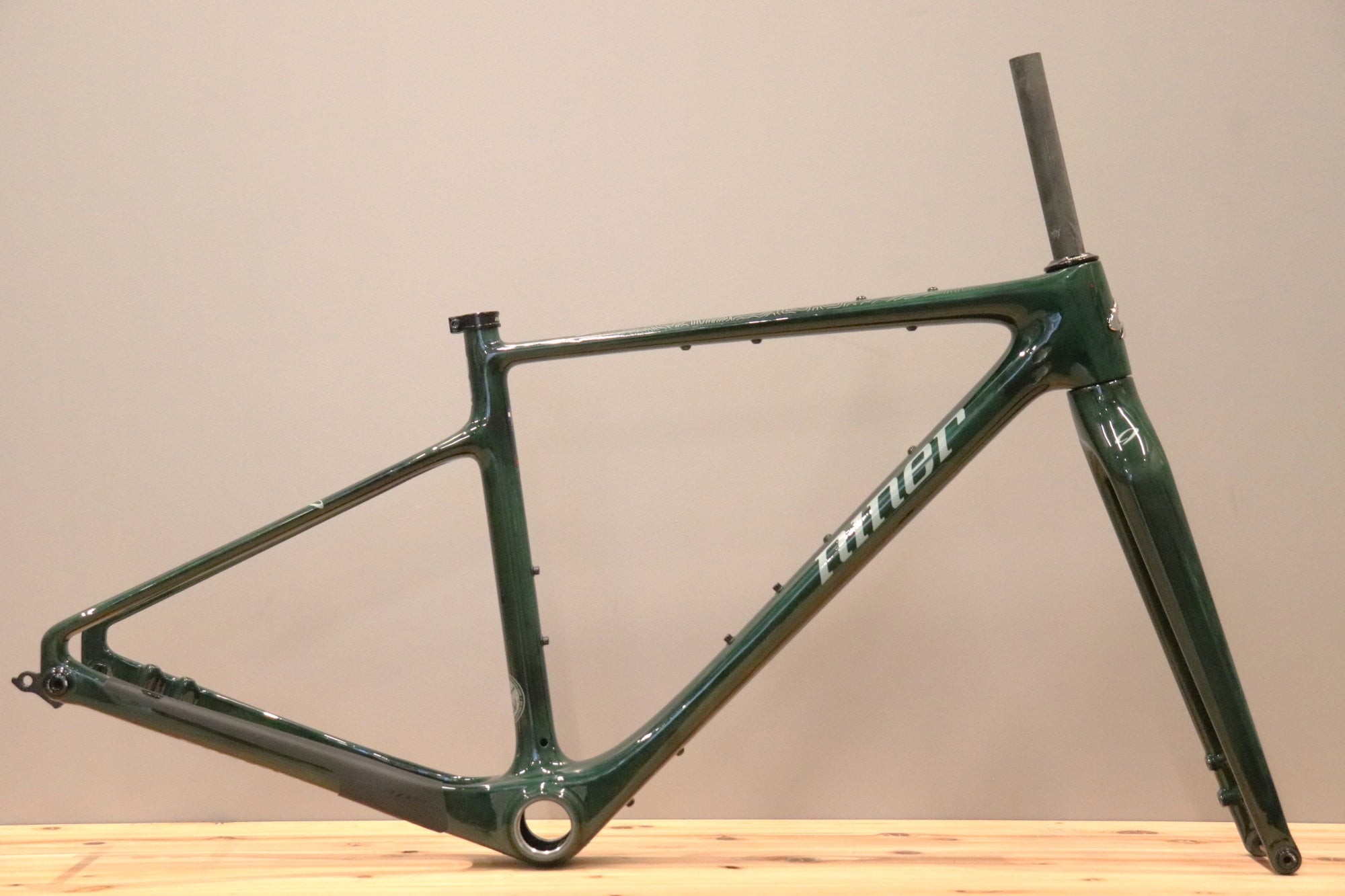 未使用 ナイナー NINER ORE 9 RDO 2026モデル 50サイズ カーボン