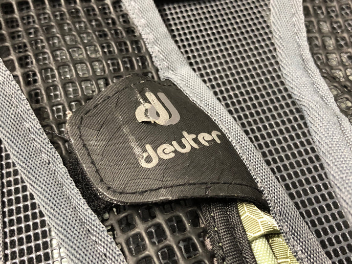JS644 ドイター deuter レース Race EXP AIR リュック バックパック 赤 黒 カーキ