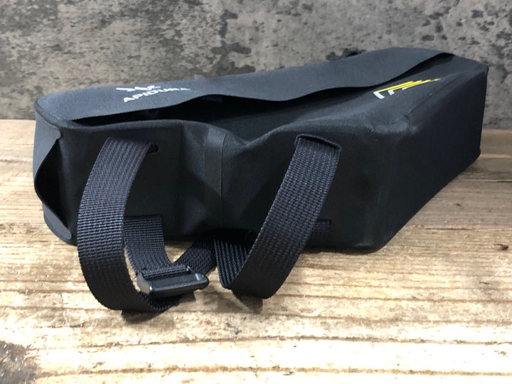KM761 アピデュラ APIDURA RACING FRAME BAG フレームバッグ 黒 2.4L