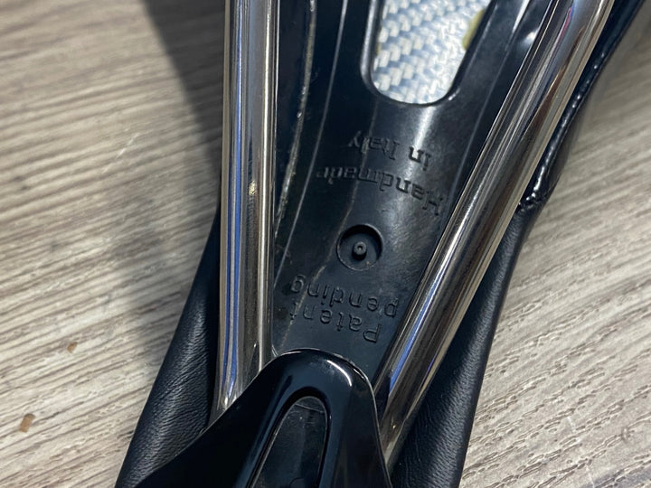 KE976 フィジーク fizik アリアンテ ALIANTE VS サドル 黒 kiumレール 140mm
