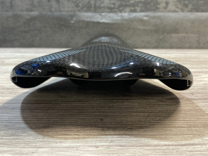 KJ132 トライゴン TRIGON HMCARBON フルカーボン サドル