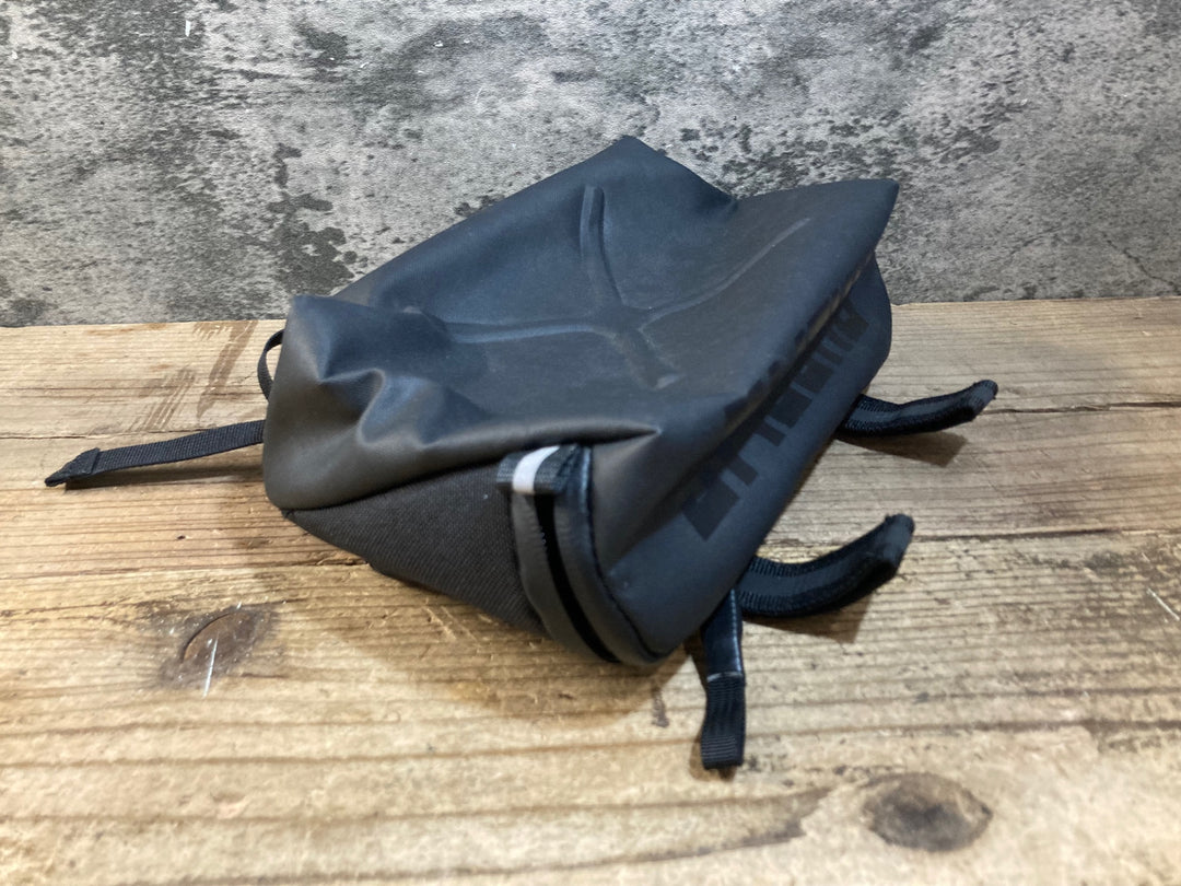 KF694 クローム CHROME HELIX HANDLEBAR BAG ハンドルバーバッグ 黒