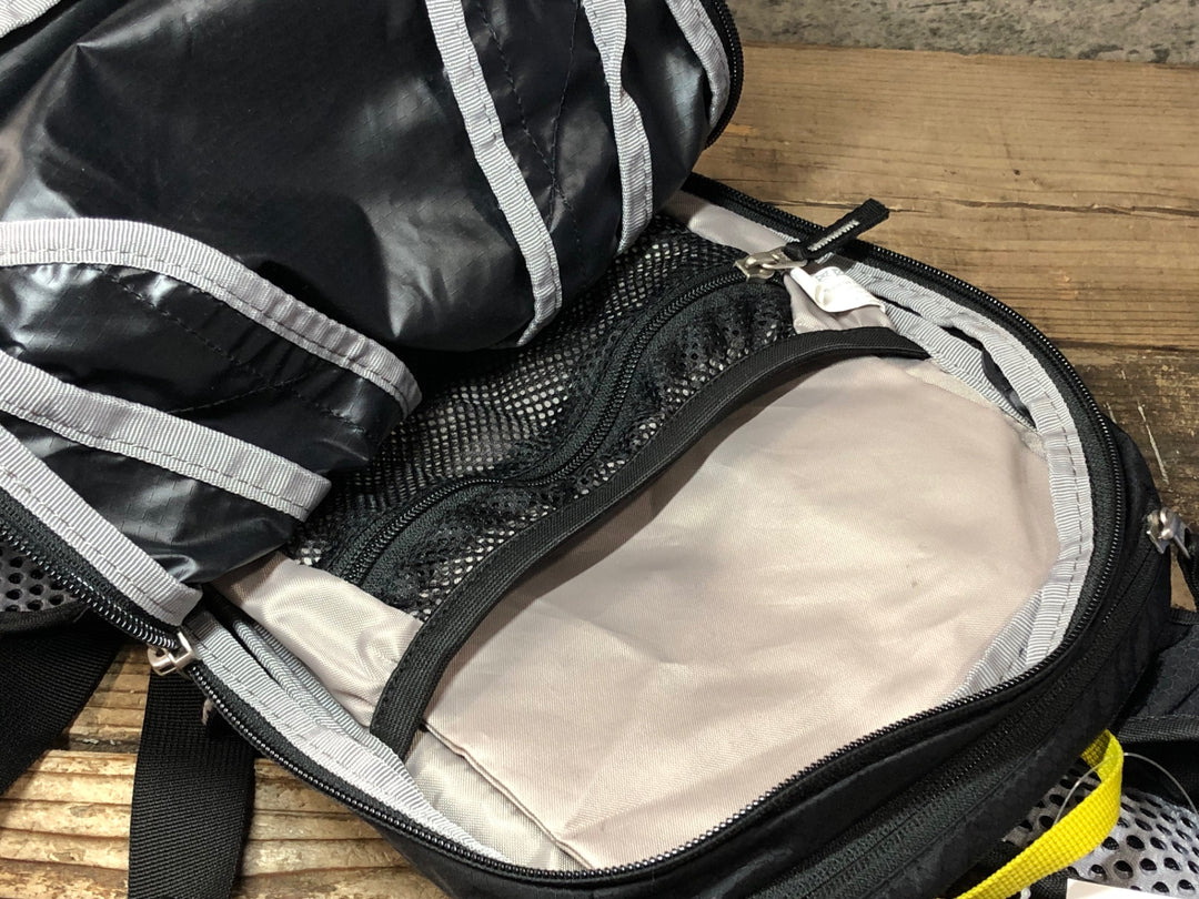 JO513 ドイター deuter Race8 リュック バックパック 黒