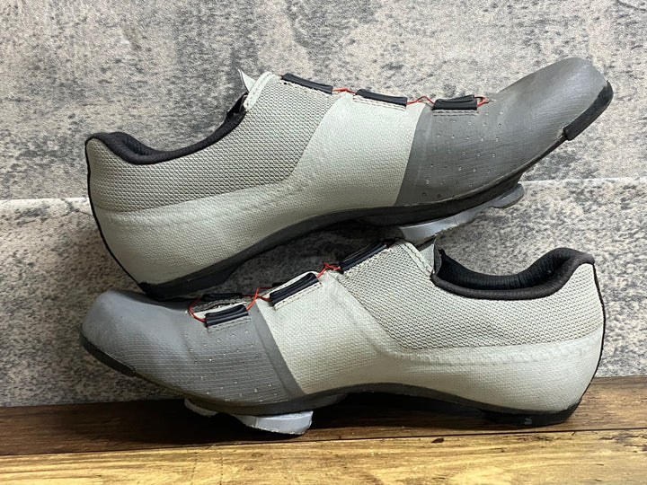 JY254 フィジーク fizik テンポ TEMPO R4 ビンディングシューズ SPD-SL グレー EU41　※余臭強め