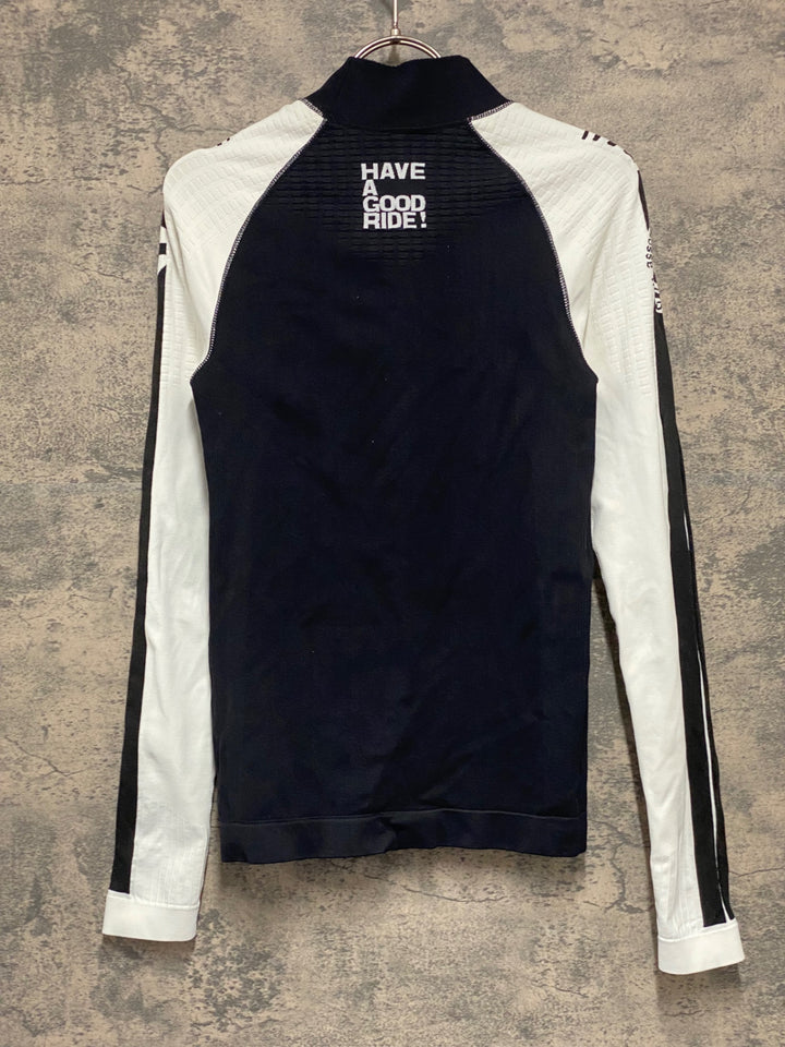 KF640 アソス assos SKINFOIL 4.4 長袖 ベースレイヤー インナー 白 1