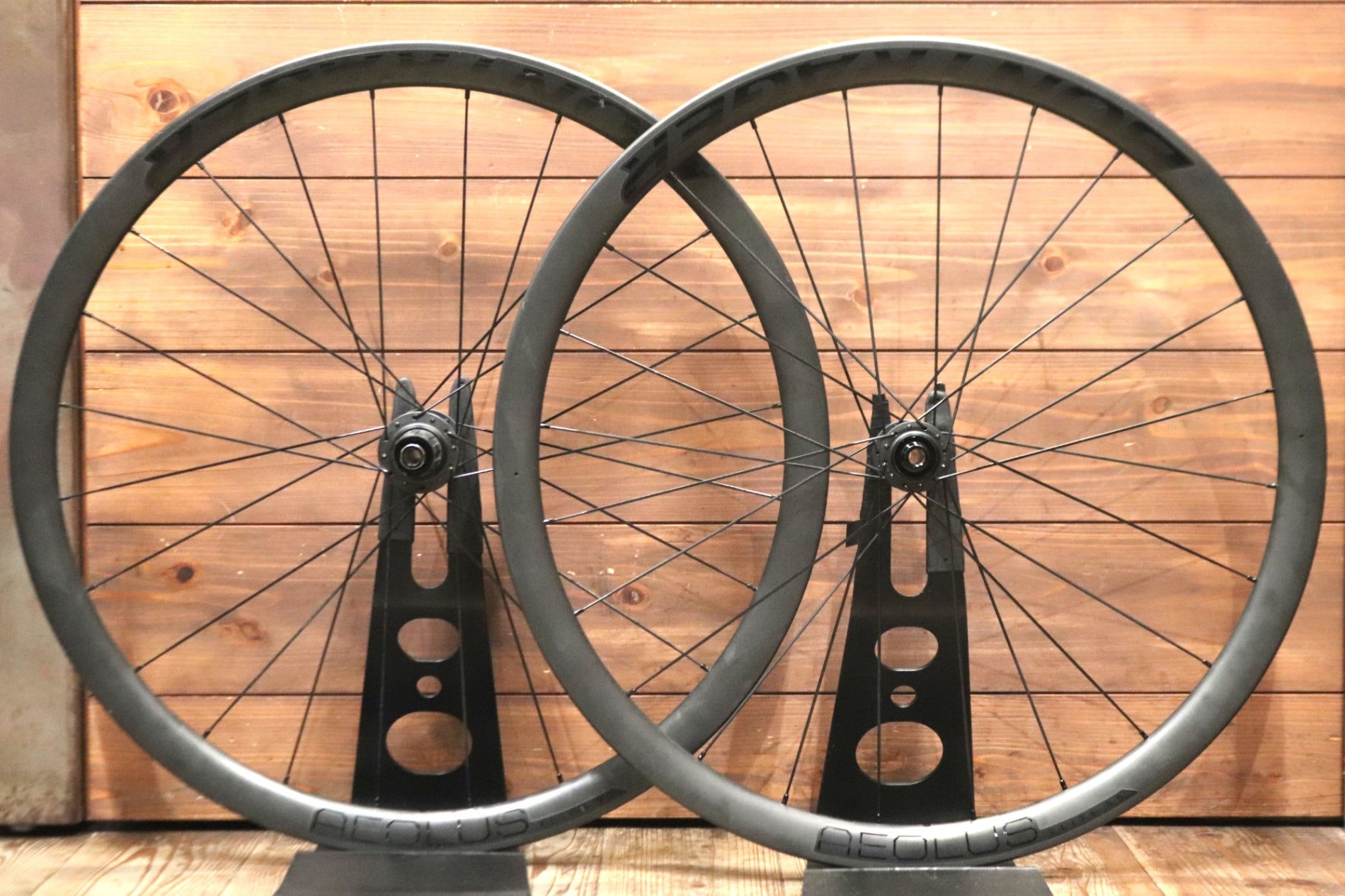 ボントレガー BONTRAGER アイオロス エリート AEOLUS ELITE 35 TLR
