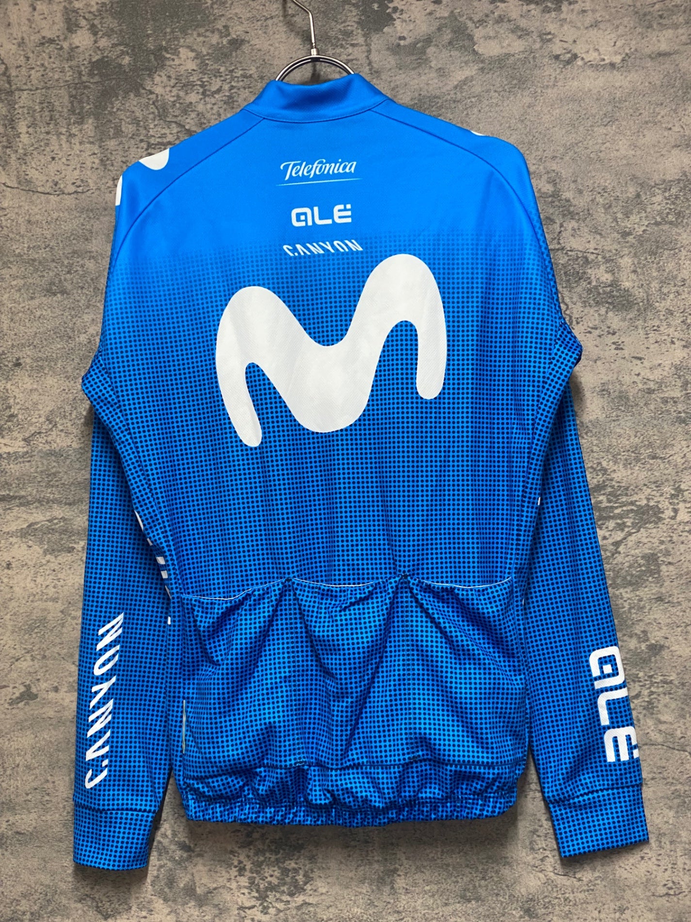 JP963 アレ ALE 長袖サイクルジャージ MOVISTAR 青 裏起毛 サイズ不明