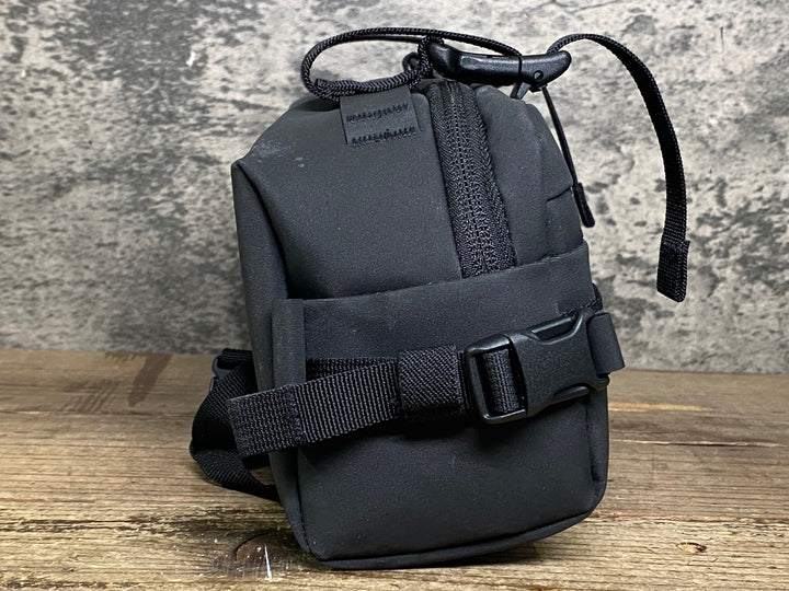 JK702 ラファ Rapha BAR BAG ハンドルバッグ 黒