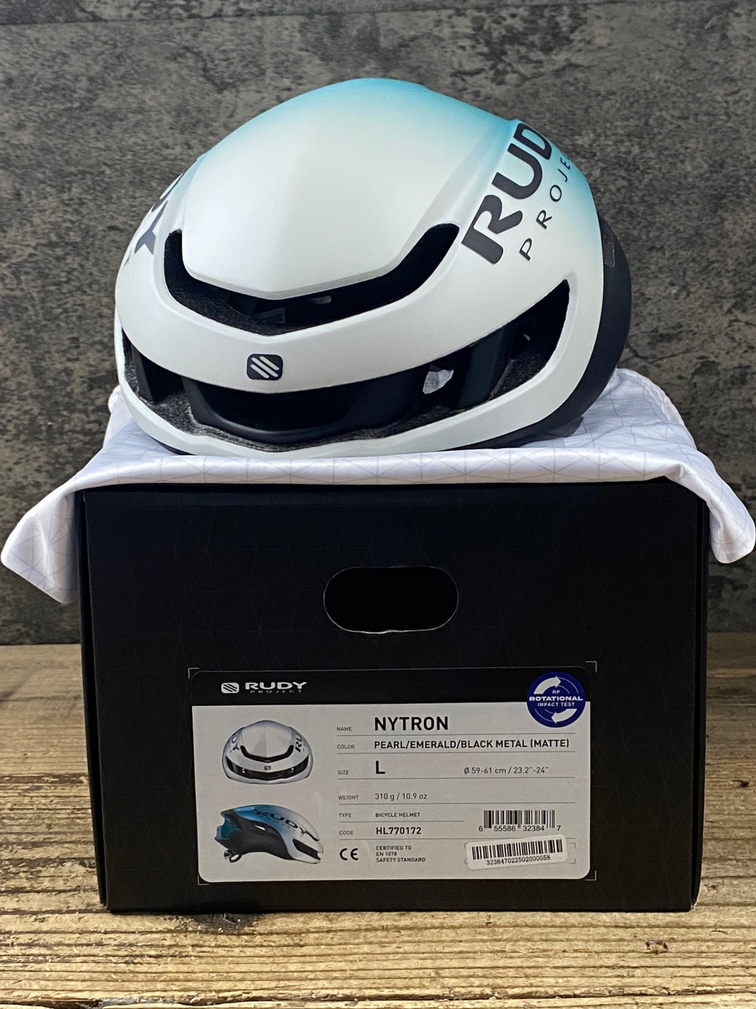 KN722 ルディプロジェクト RUDY PROJECT NYTRON ヘルメット L 2025/2製造