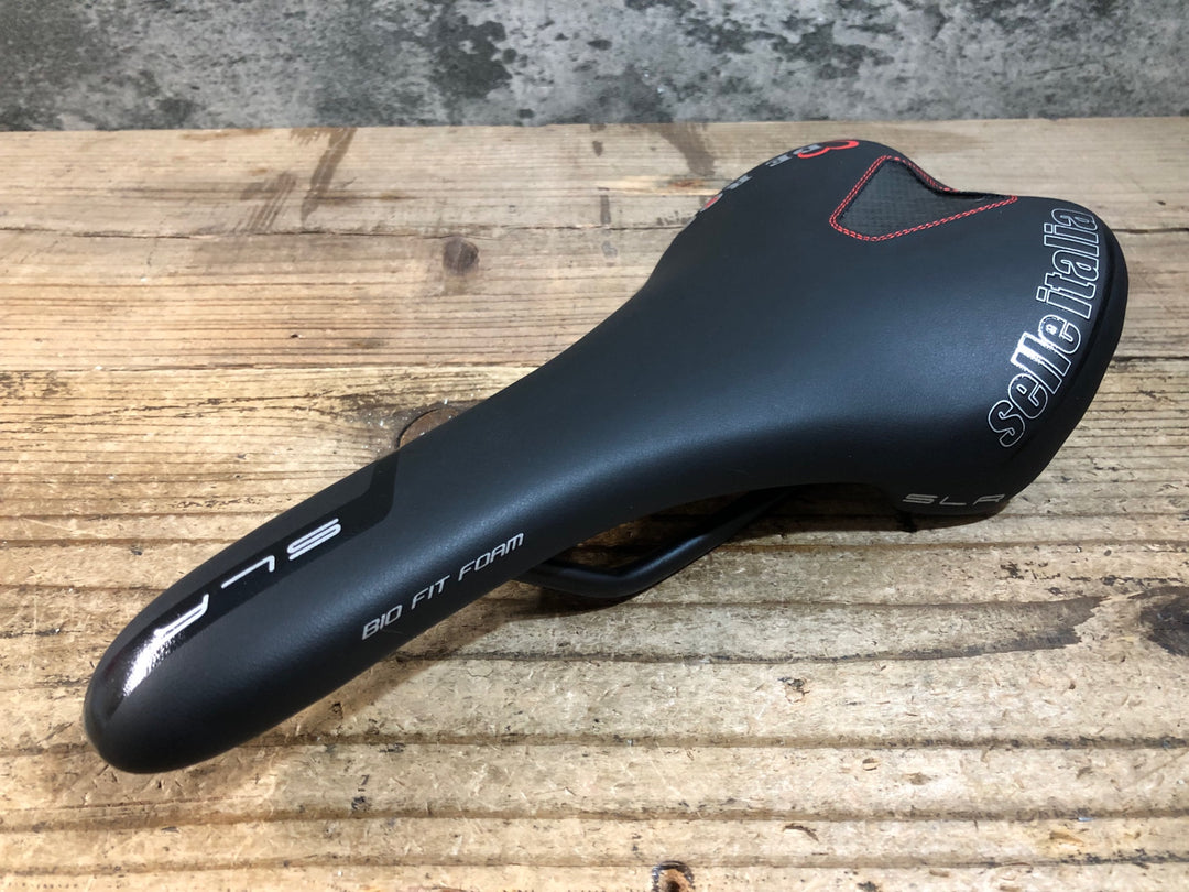 KG204 セライタリア Selle Italia DE ROSA SLR サドル 黒 134mm MANGANESEレール ※未使用