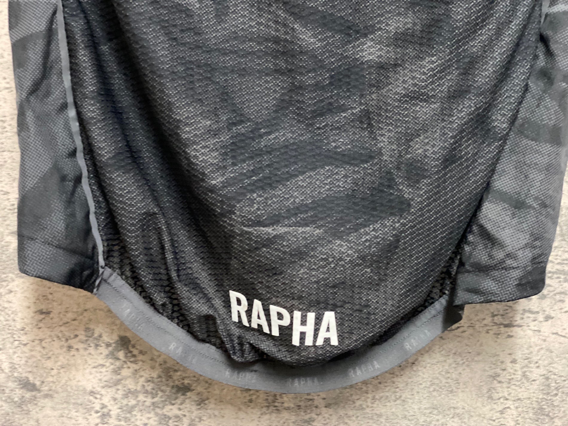 JM642 ラファ Rapha PRO TEAM LIGHTWEIGHT GILET ROAD GRAFFITI ジレ