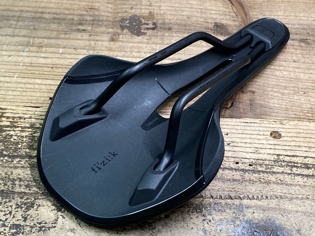 JN336 フィジーク fizik アンタレス ANTARES VENTO サドル S-Alloy 黒 140mm