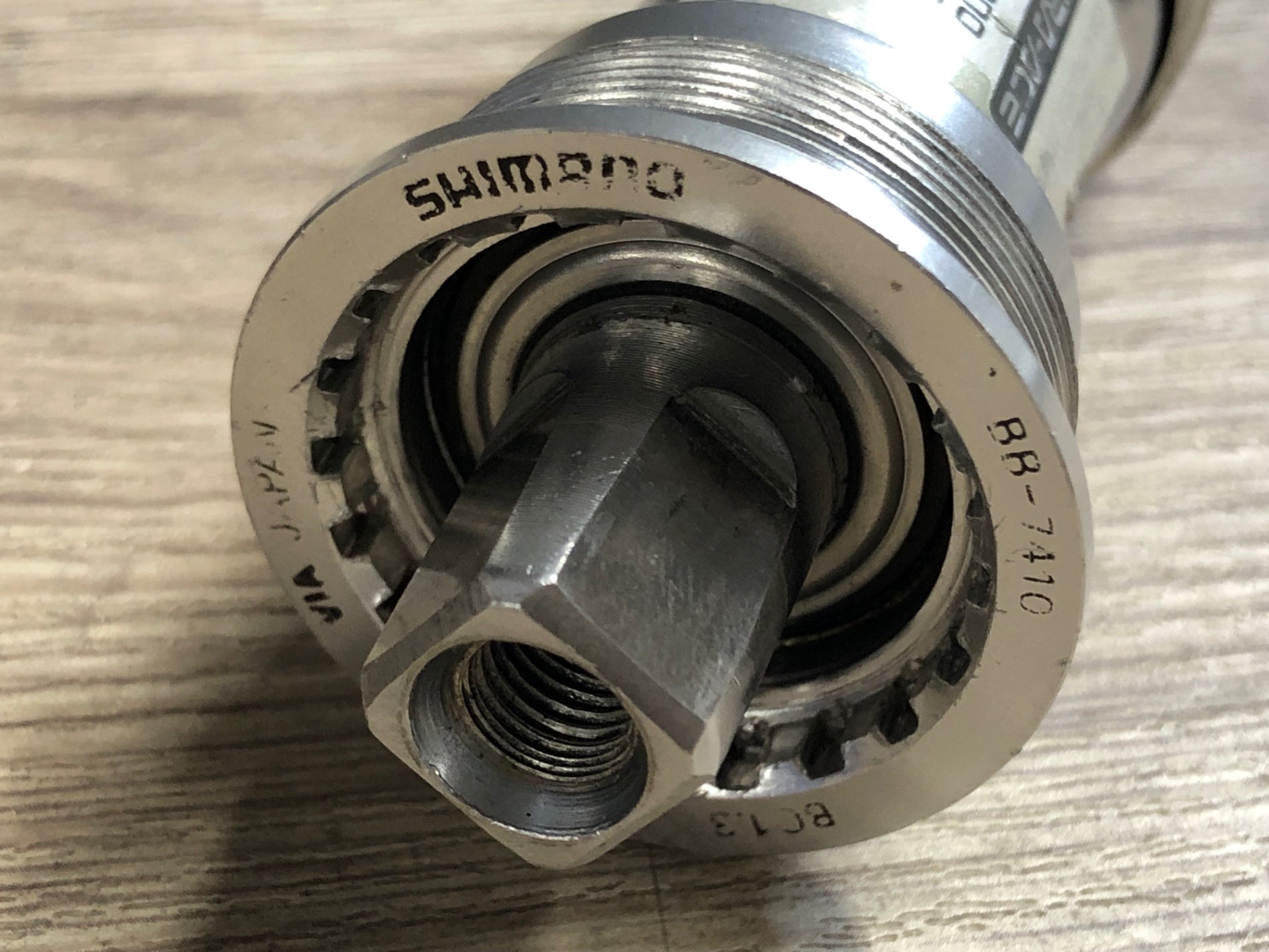 JM132 シマノ SHIMANO デュラエース DURA-ACE BB-7410