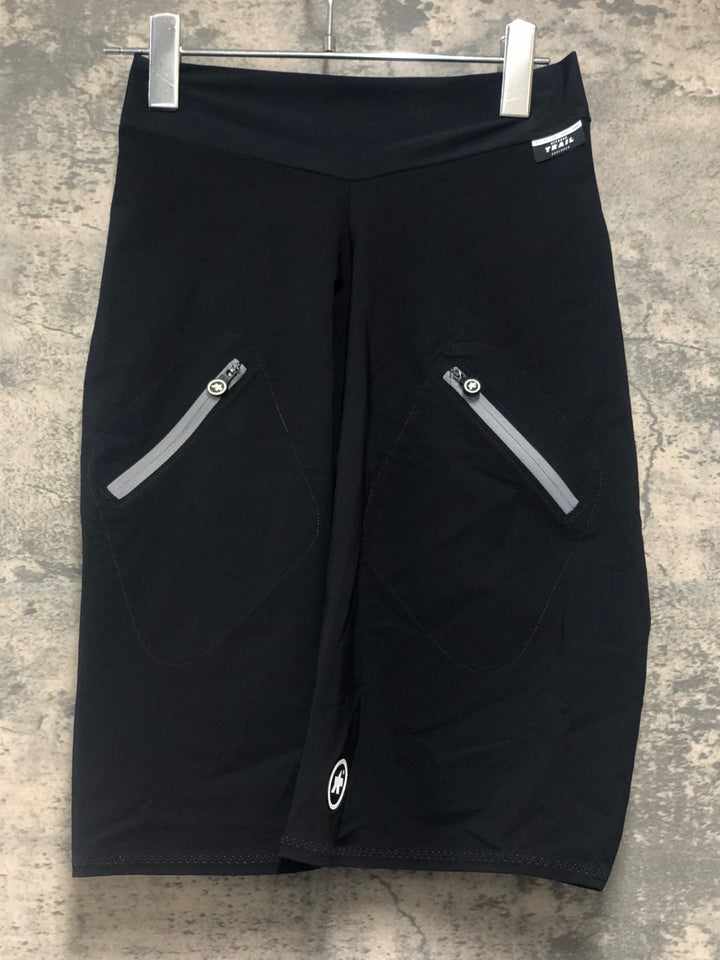 JC653 アソス ASSOS OFFROAD TRAIL HALF SHORTS CARGO カーゴ サイクルパンツ ショートパンツ 黒 XS