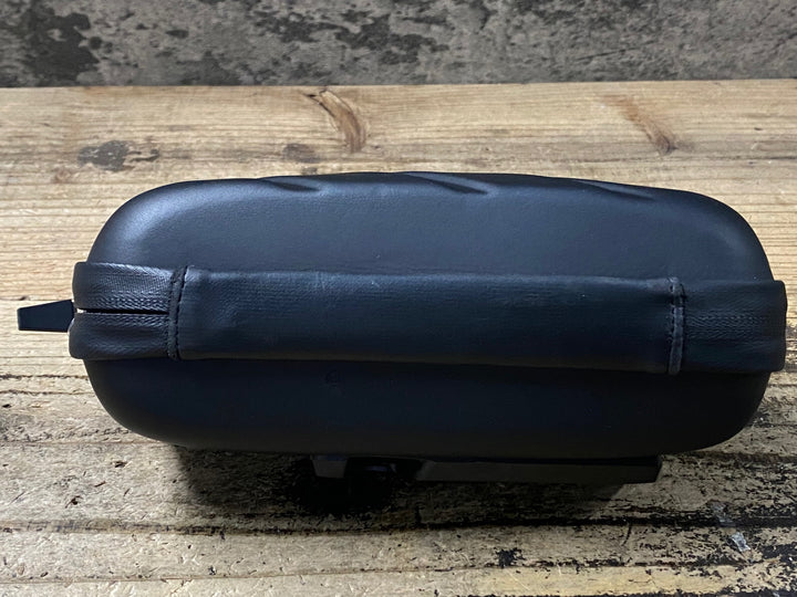 KL095 フィドロック FIDLOCK TWIST TOOLBOX ツールボックス ※取付部品欠品