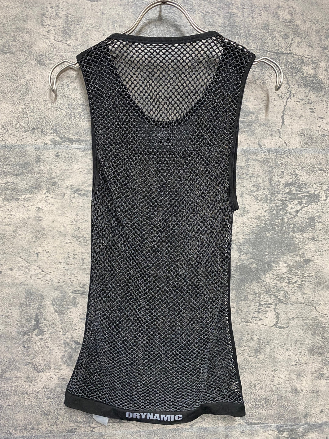 KA646 ミレ MILLET メッシュ ノースリーブベースレイヤー 黒 S-M