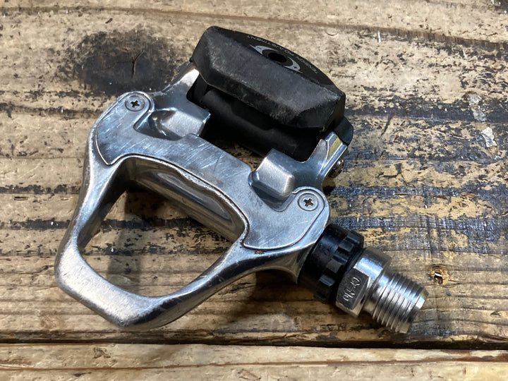 JS145 シマノ SHIMANO 105 PD-5700 ビンディングペダル SPD-SL ※ガリ傷
